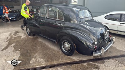 Lot 822 - 1953 MORRIS OXFORD