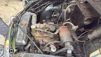 Lot 822 - 1953 MORRIS OXFORD