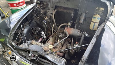 Lot 822 - 1953 MORRIS OXFORD