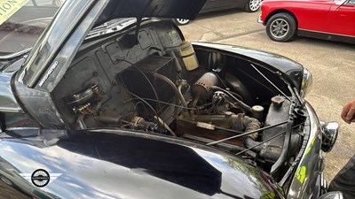 Lot 822 - 1953 MORRIS OXFORD