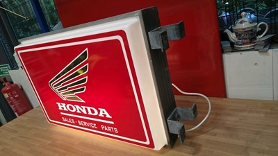 Lot 192 - HONDA SALES AND SERVICE , DOUBLE SIDED LIGHT UP SIGN 29" X 20"