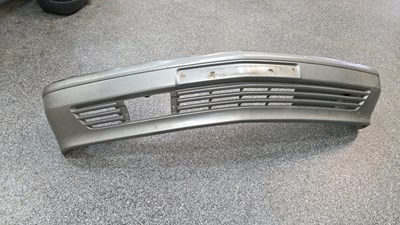 Lot 528 - MERCEDES SEL 500 FRONT BUMPER