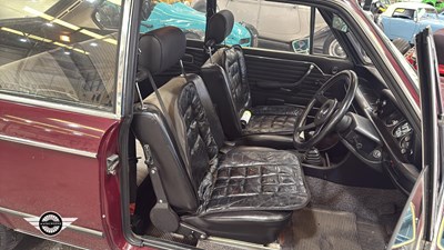 Lot 86 - 1972 BMW 2000 TOURING