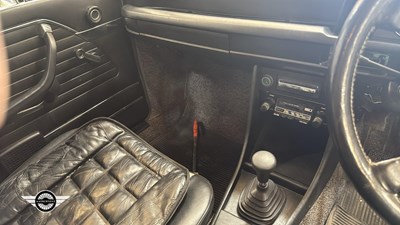 Lot 86 - 1972 BMW 2000 TOURING