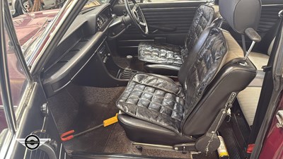 Lot 86 - 1972 BMW 2000 TOURING