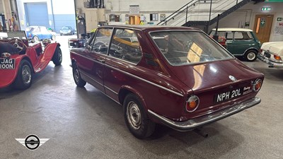Lot 86 - 1972 BMW 2000 TOURING