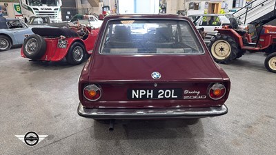 Lot 86 - 1972 BMW 2000 TOURING