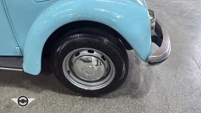 Lot 114 - 1971 VOLKSWAGEN 1300 BEETLE