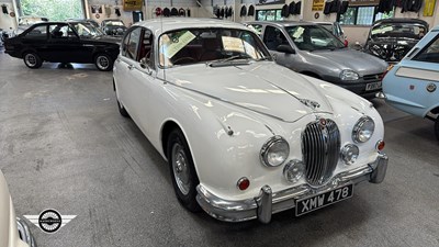 Lot 130 - 1961 JAGUAR 2.4/240