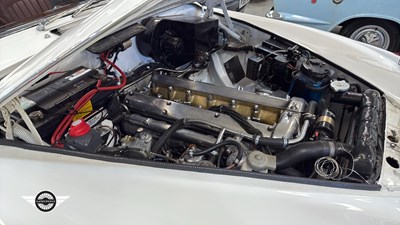 Lot 130 - 1961 JAGUAR 2.4/240