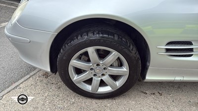 Lot 858 - 2002 MERCEDES SL500 AUTO