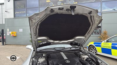 Lot 858 - 2002 MERCEDES SL500 AUTO