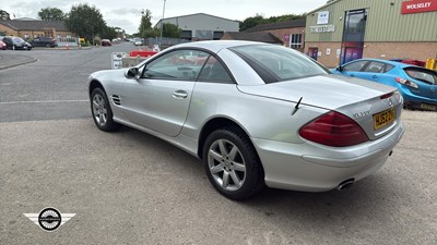 Lot 858 - 2002 MERCEDES SL500 AUTO