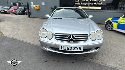 Lot 858 - 2002 MERCEDES SL500 AUTO