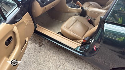 Lot 126 - 1999 MAZDA MX-5 SE