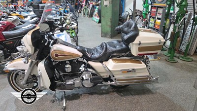 Lot 204 - 1994 HARLEY-DAVIDSON