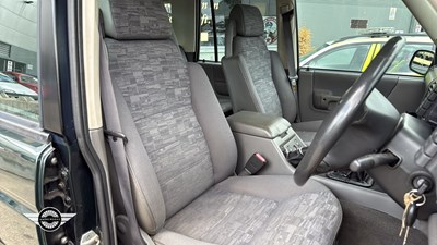 Lot 222 - 2001 LAND ROVER DISCOVERY TD5 GS