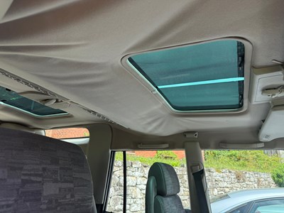 Lot 222 - 2001 LAND ROVER DISCOVERY TD5 GS