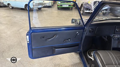 Lot 28 - 1993 ROVER MINI RIO