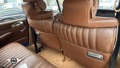 Lot 136 - 1971 CITROEN DS 21