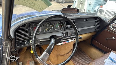 Lot 136 - 1971 CITROEN DS 21