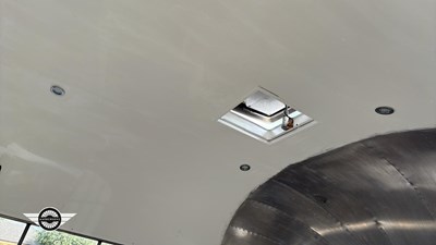 Lot 140 - CIRCA 1950 AIRSTREAM CARAVAN