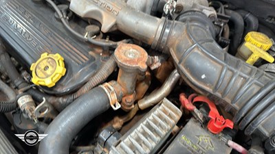 Lot 214 - 1999 CHRYSLER