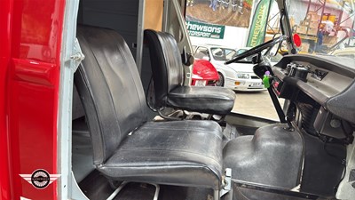 Lot 228 - 1974 RENAULT