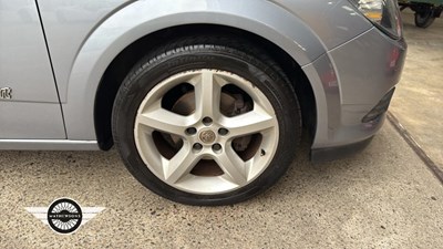 Lot 728 - 2008 VAUXHALL ASTRA TWIN TOP SPORT