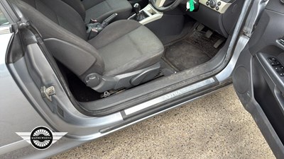 Lot 728 - 2008 VAUXHALL ASTRA TWIN TOP SPORT