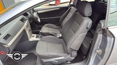 Lot 728 - 2008 VAUXHALL ASTRA TWIN TOP SPORT