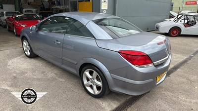Lot 728 - 2008 VAUXHALL ASTRA TWIN TOP SPORT