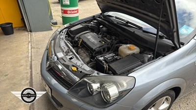 Lot 728 - 2008 VAUXHALL ASTRA TWIN TOP SPORT