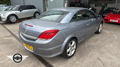 Lot 728 - 2008 VAUXHALL ASTRA TWIN TOP SPORT