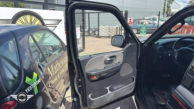 Lot 316 - 2002 FORD