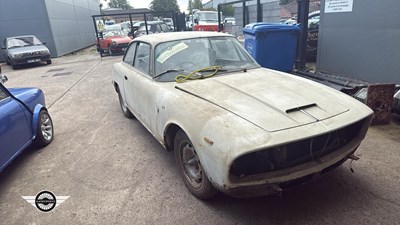 Lot 432 - 1964 ALFA ROMEO 2600 SPRINT