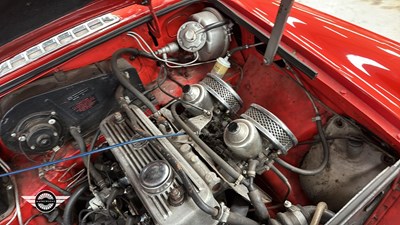 Lot 486 - 1974 MG B