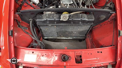 Lot 486 - 1974 MG B