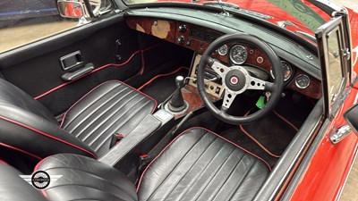 Lot 486 - 1974 MG B