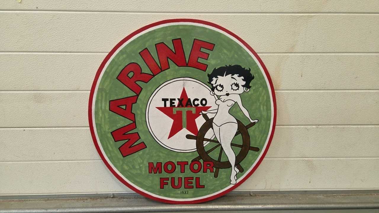 Lot 483 - WOODEN HAND PAINTED TEXACO MARINE FUEL OIL SIGN 24" DIA