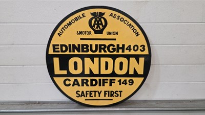 Lot 631 - WOODEN HAND PAINTED AA LONDON SIGN 24" DIA