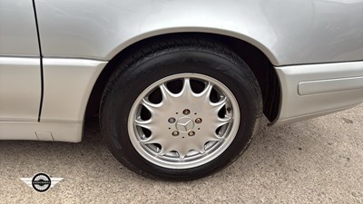 Lot 506 - 1998 MERCEDES SL 320 AUTO