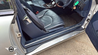 Lot 506 - 1998 MERCEDES SL 320 AUTO