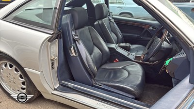 Lot 506 - 1998 MERCEDES SL 320 AUTO