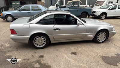 Lot 506 - 1998 MERCEDES SL 320 AUTO