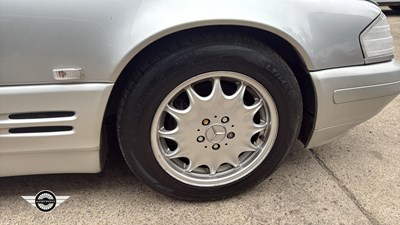 Lot 506 - 1998 MERCEDES SL 320 AUTO