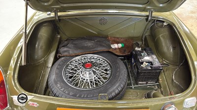 Lot 348 - 1973 MG B