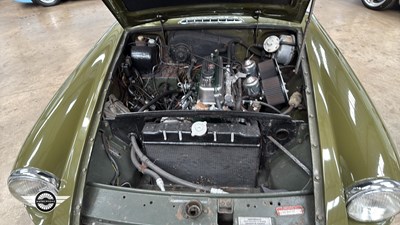 Lot 348 - 1973 MG B