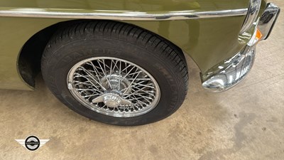 Lot 348 - 1973 MG B