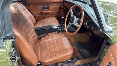 Lot 348 - 1973 MG B